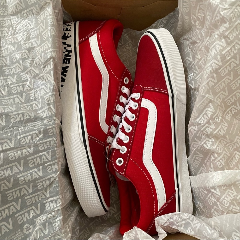 New with Box Vans lace up sneakers shoes size various - Picture 6 of 8